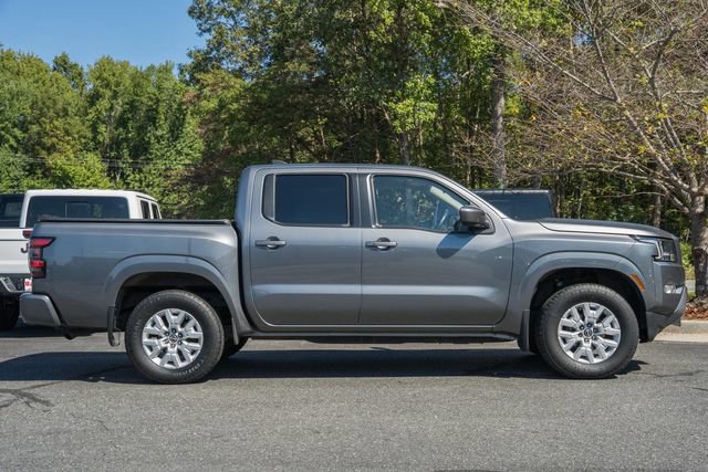 Used 2022 Nissan Frontier SV AWD/4WD image 7