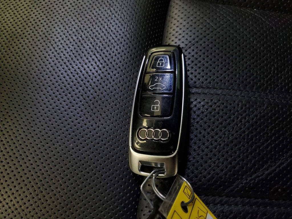 Used 2023 Audi A8 L 3.0T w/ Luxury Package image 29