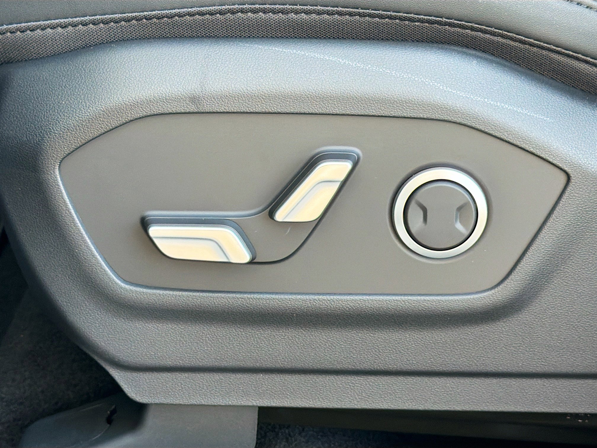 New 2026 Hyundai Santa Fe SEL FWD image 26