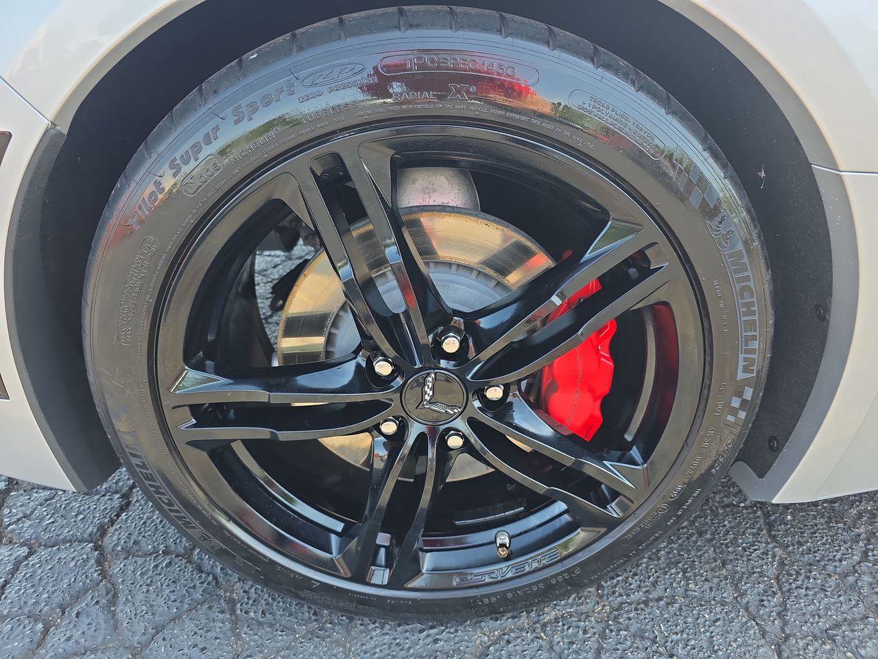 Used 2016 Chevrolet Corvette Stingray Convertible w/ 2LT Preferred Equipment Group RWD image 17