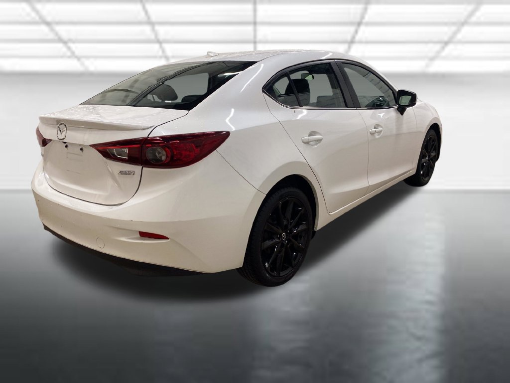 Used 2018 MAZDA MAZDA3 Touring FWD image 8