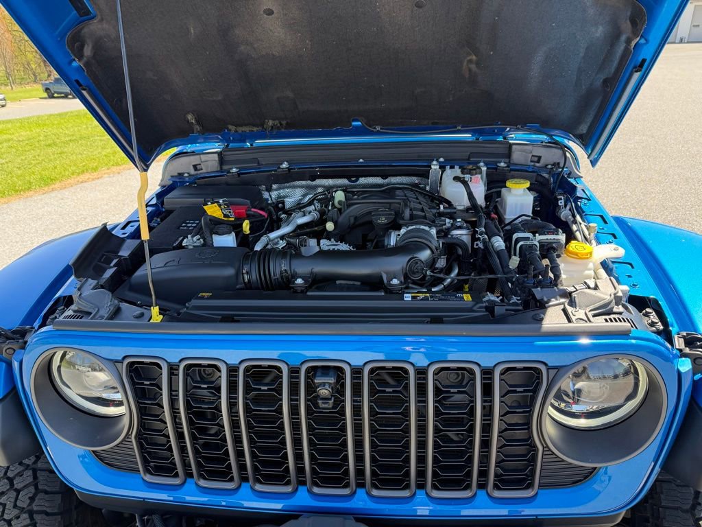Certified 2024 Jeep Gladiator Rubicon AWD/4WD image 21