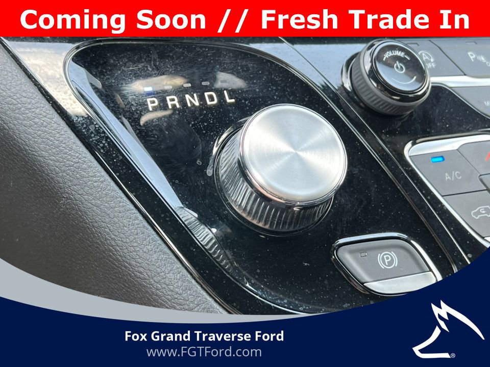 Used 2025 Chrysler Pacifica Limited FWD image 28