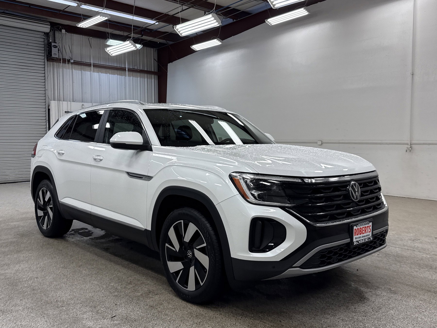 Used 2024 Volkswagen Atlas Cross Sport SEL image 22