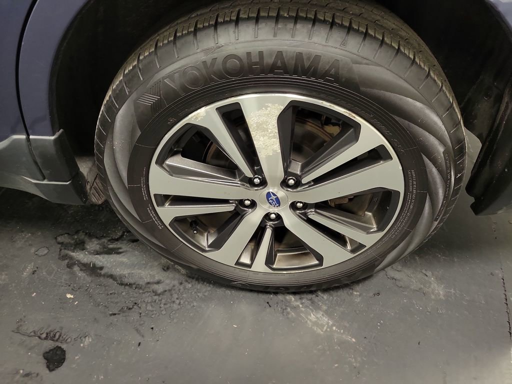 Used 2018 Subaru Outback 2.5i Limited image 11
