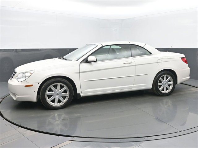Used 2008 Chrysler Sebring Touring w/ Special Touring Group image 2