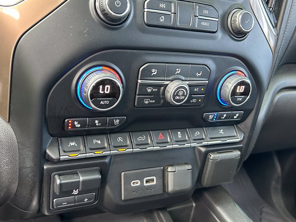 Used 2021 Chevrolet Silverado 1500 High Country AWD/4WD image 27