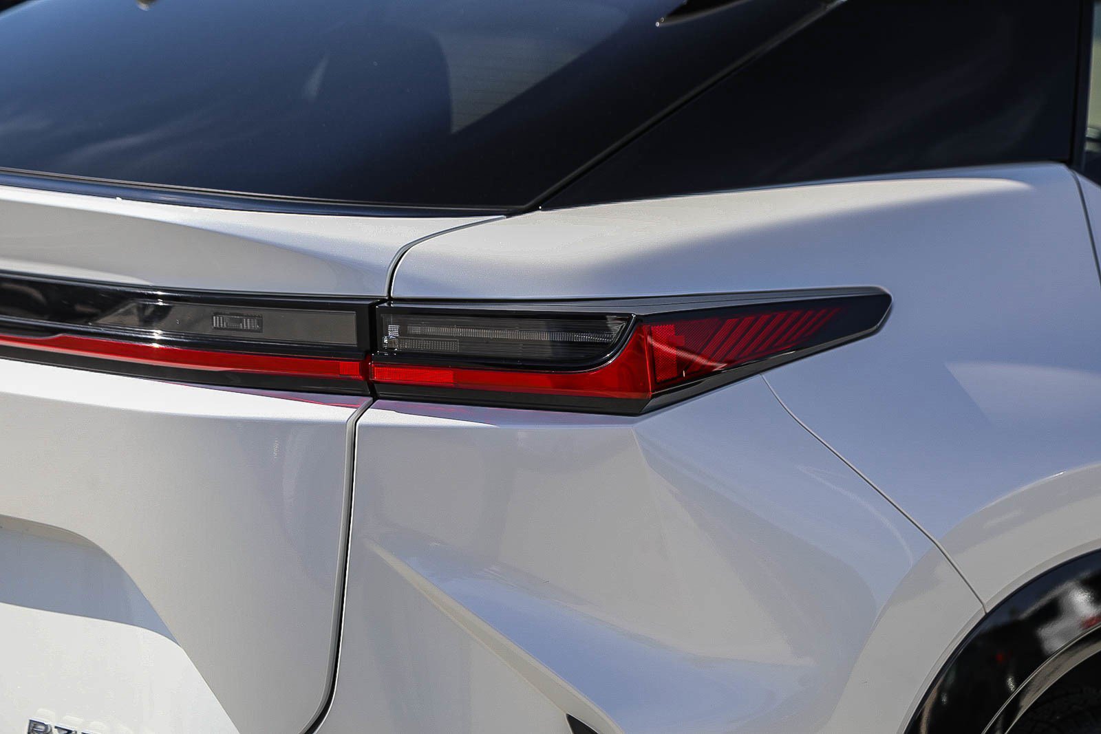 Used 2024 Lexus RZ 300e Premium FWD image 9