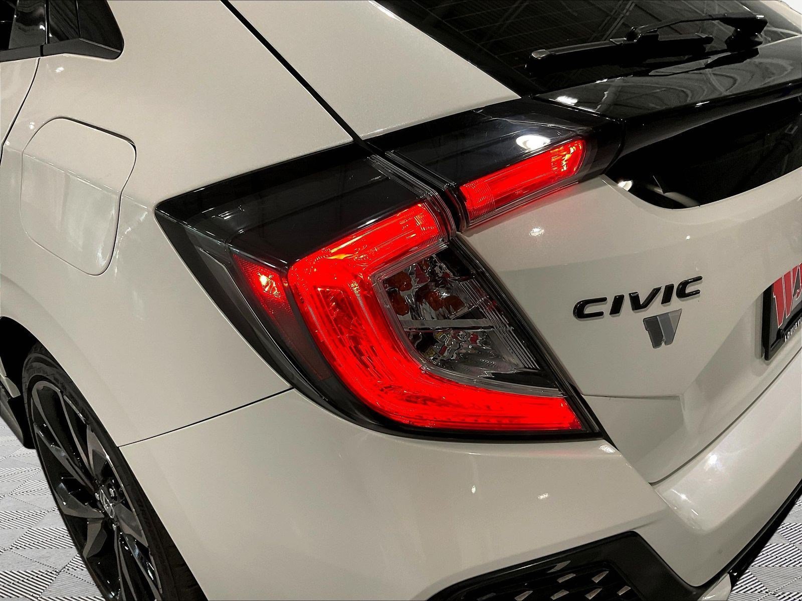 Used 2018 Honda Civic Sport image 21
