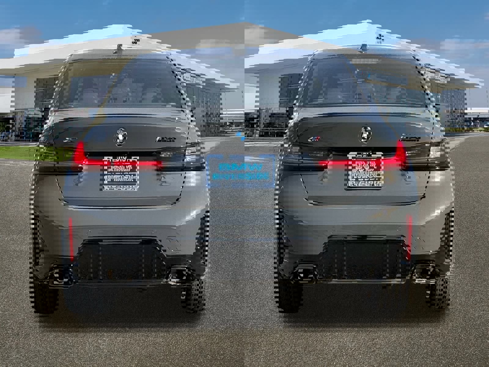 New 2026 BMW M340i xDrive w/ Shadowloine Package image 9