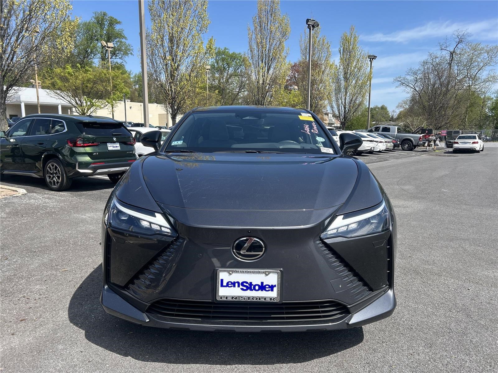 Used 2023 Lexus RZ 450e Premium w/ Accessory Package (2T) image 8