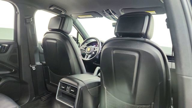 Used 2019 Porsche Cayenne image 26