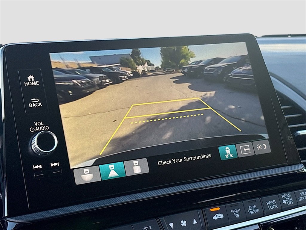 Used 2025 Honda Odyssey Elite image 14