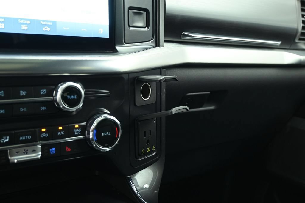 Used 2022 Ford F150 Lariat w/ Equipment Group 502A High AWD/4WD image 15