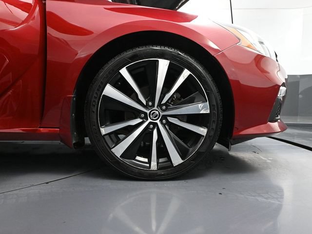 Used 2019 Nissan Altima 2.0 SR FWD image 15
