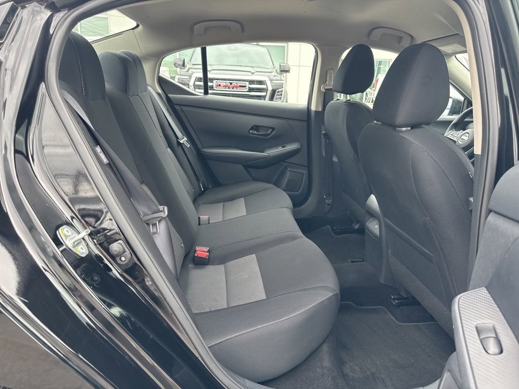 Used 2025 Nissan Sentra SV FWD image 21