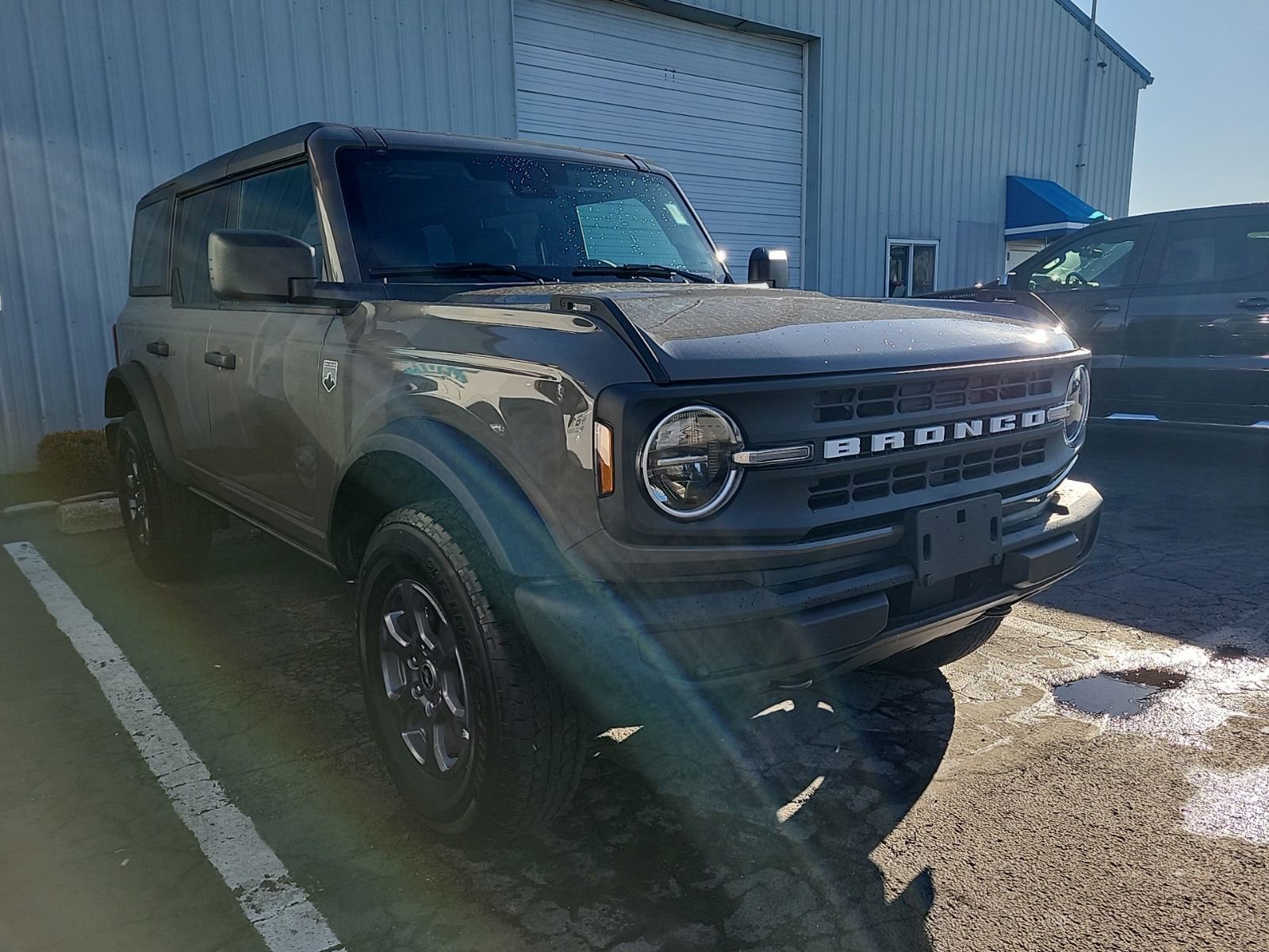 Used 2025 Ford Bronco Big Bend image 3