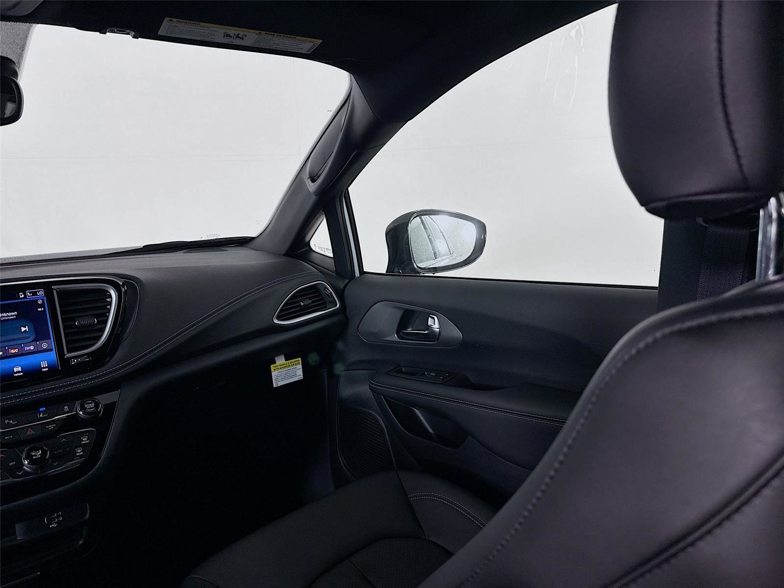 New 2026 Chrysler Pacifica Select image 25