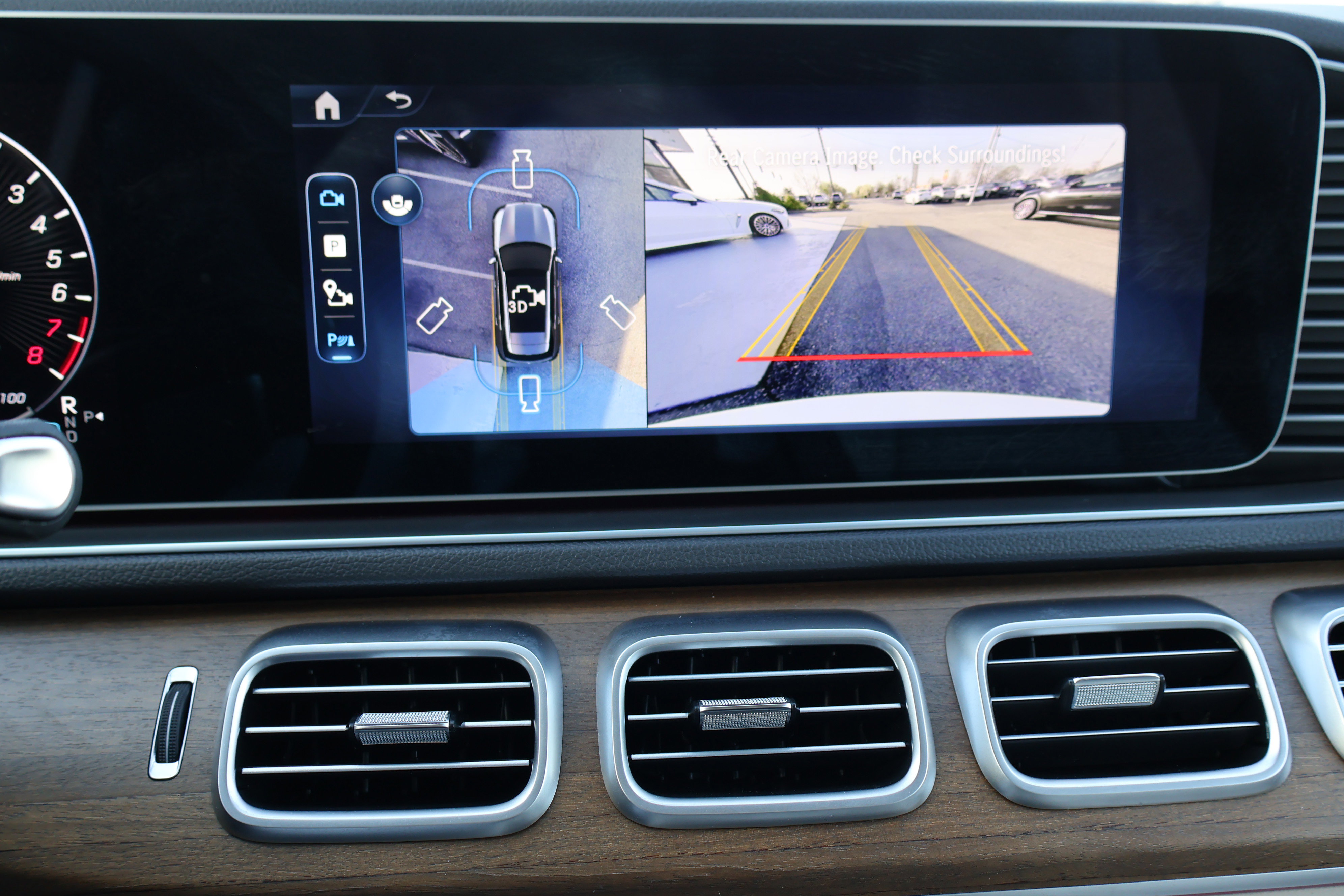 Used 2025 Mercedes-Benz GLE 450e 4MATIC image 38