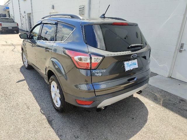 Used 2018 Ford Escape SE w/ SE Sync 3 Package FWD image 16