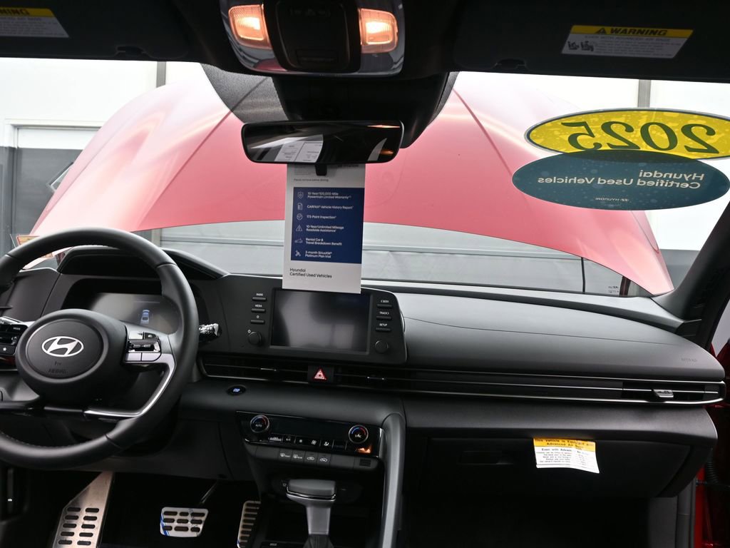 Certified 2025 Hyundai Elantra Sport image 14