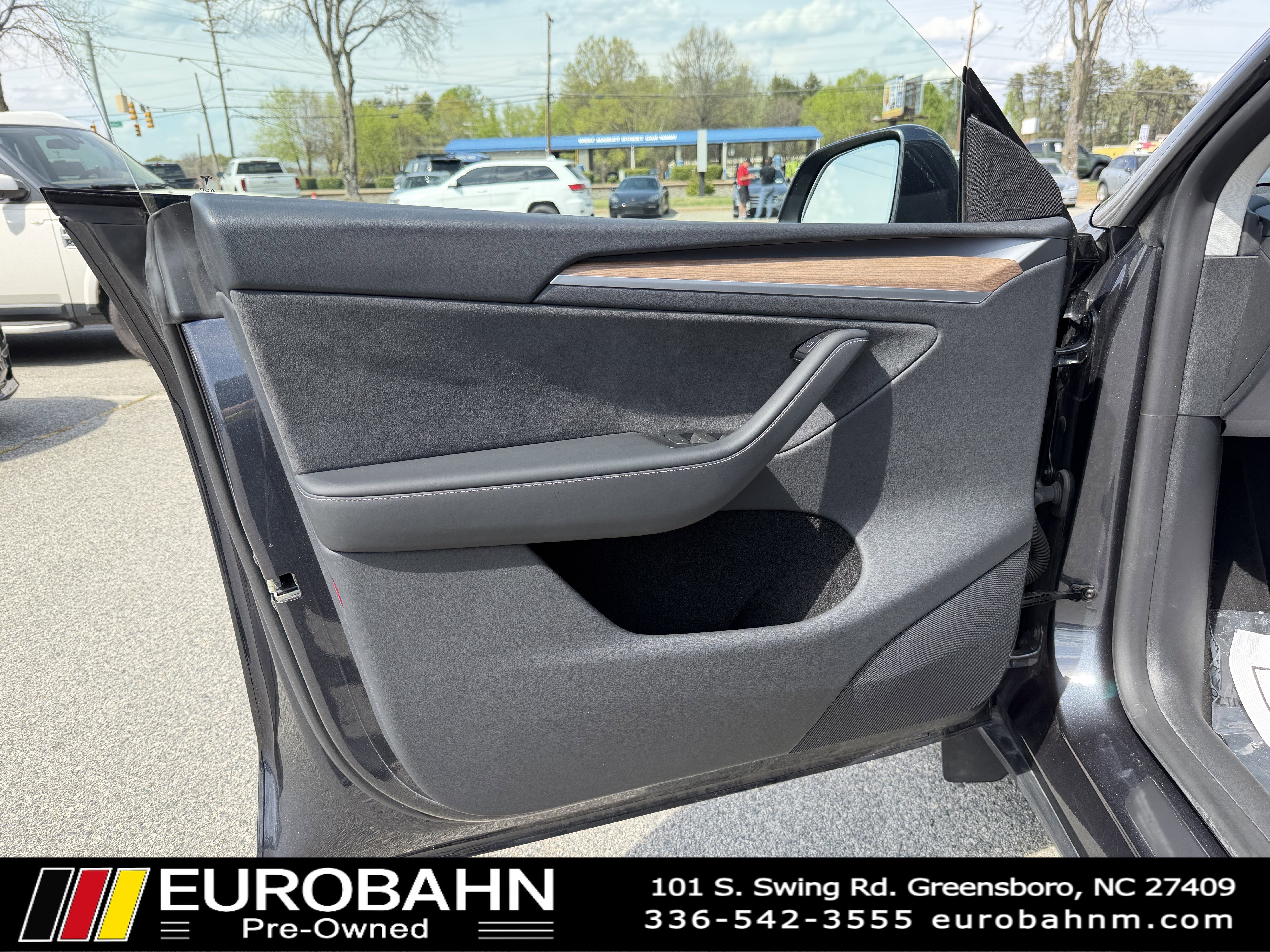 Used 2024 Tesla Model Y Long Range image 10