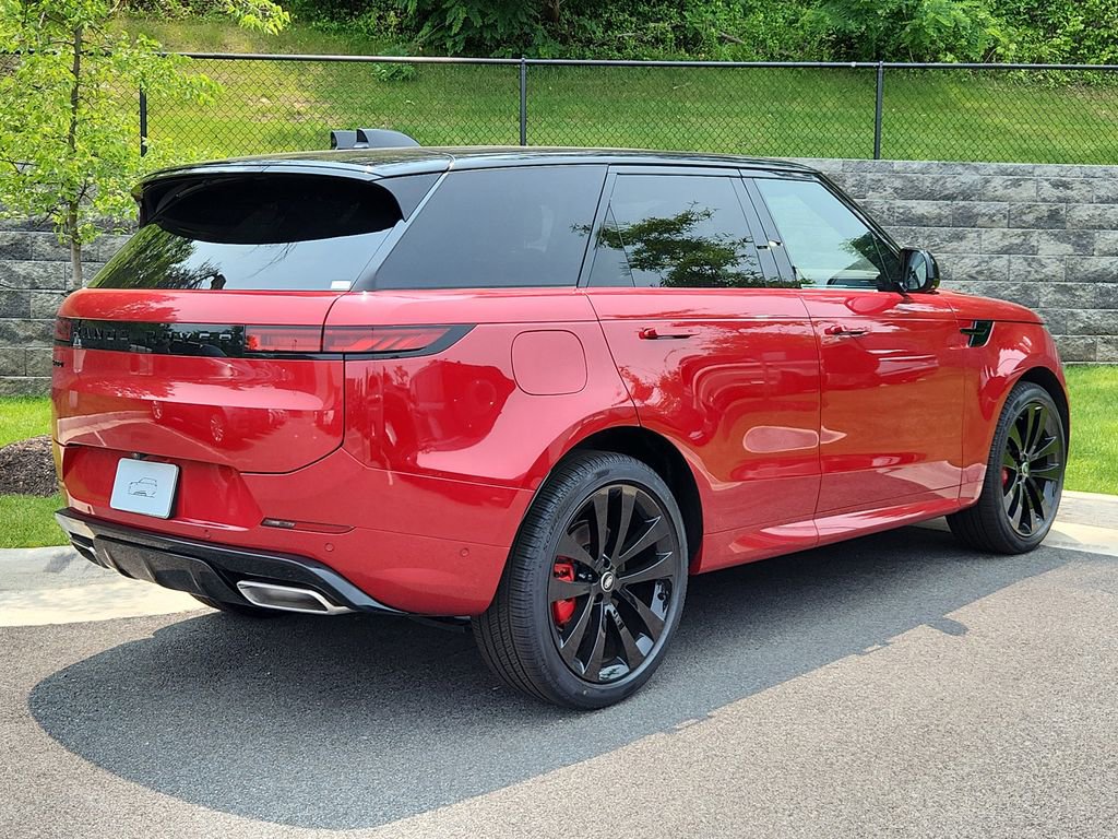 New 2025 Land Rover Range Rover Sport Dynamic SE image 2
