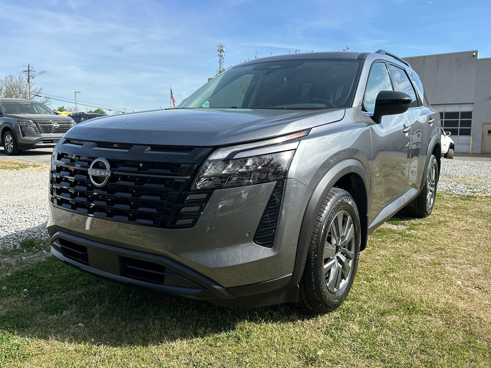 New 2026 Nissan Pathfinder SV