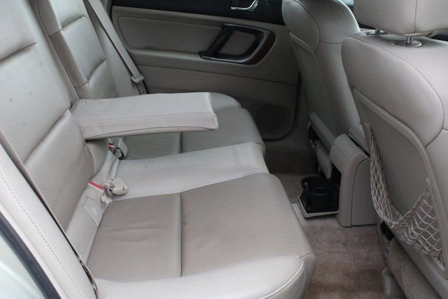 Used 2005 Subaru Outback 3.0R L.L. Bean image 39