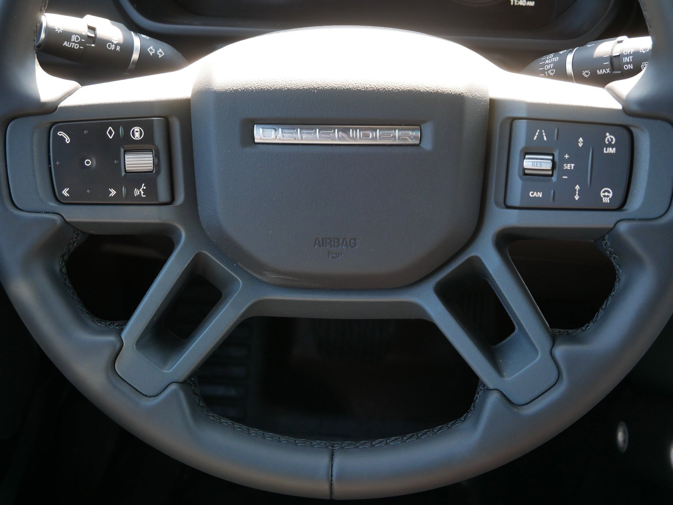 New 2026 Land Rover Defender 130 X-Dynamic SE AWD/4WD image 7