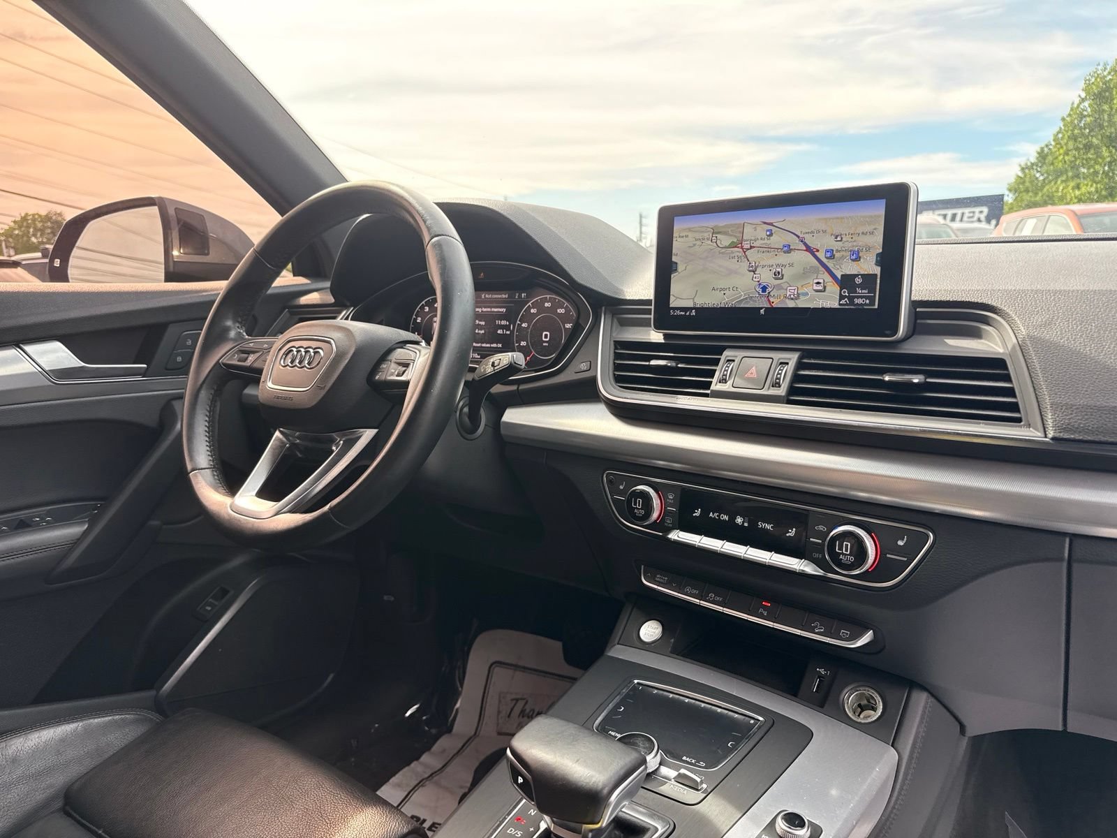 Used 2020 Audi Q5 2.0T Titanium Premium Plus w/ Premium Plus Package AWD/4WD image 35