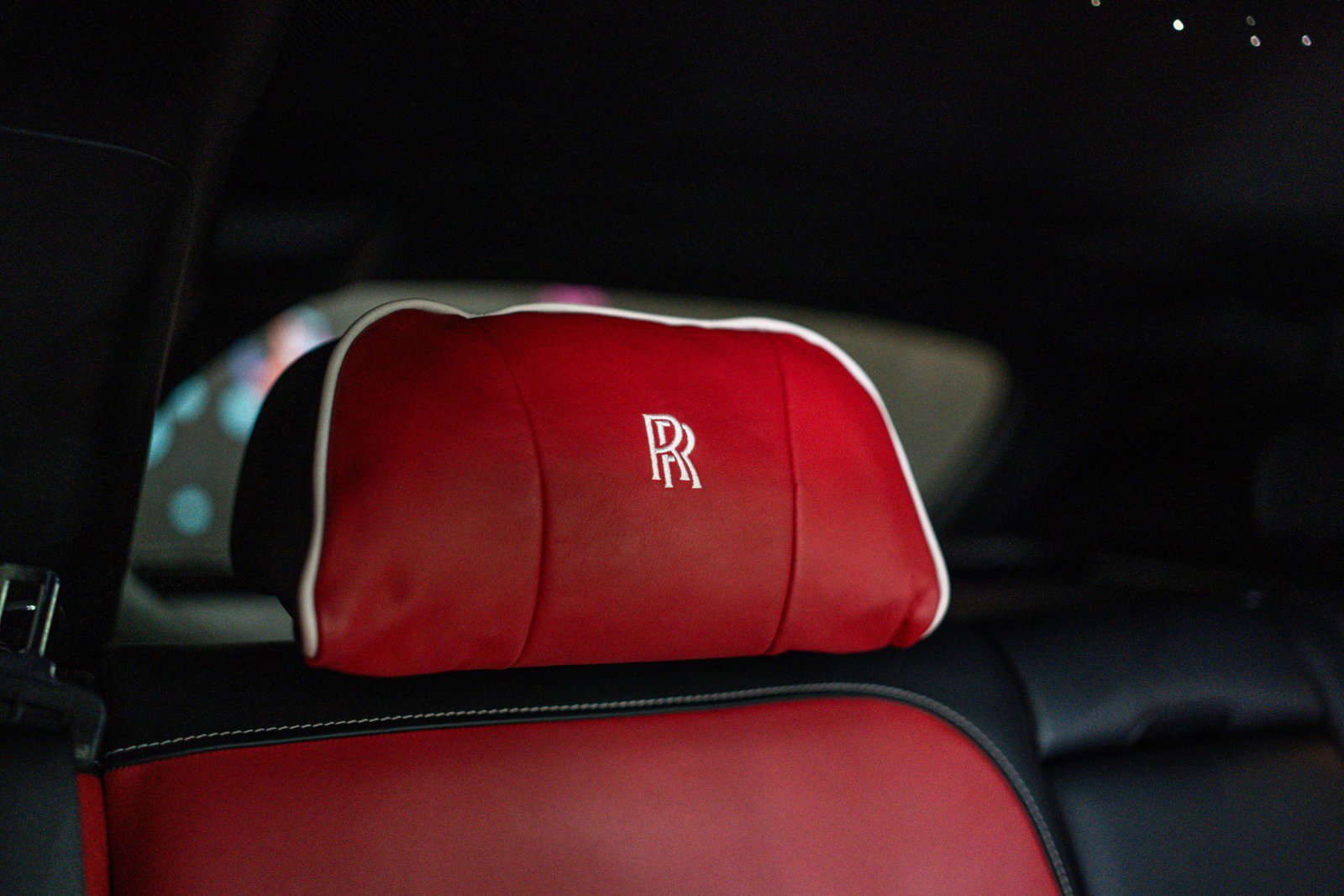 Used 2022 Rolls-Royce Cullinan Black Badge image 20