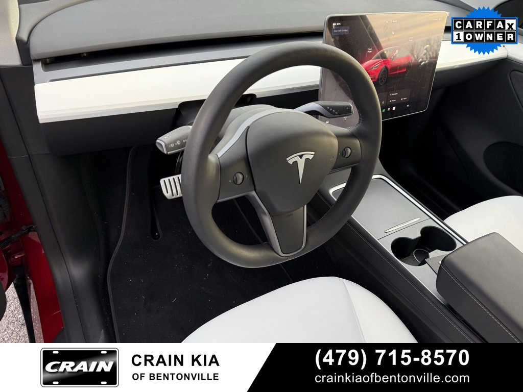 Used 2024 Tesla Model Y Performance image 10