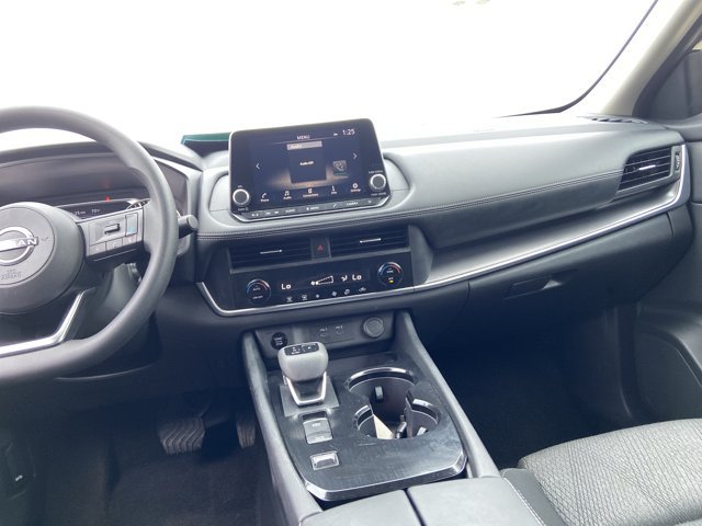 Used 2024 Nissan Rogue SV FWD image 15