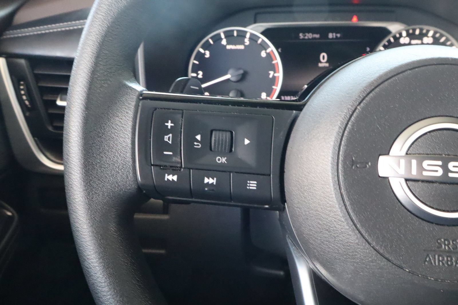 Used 2023 Nissan Rogue SV FWD image 24