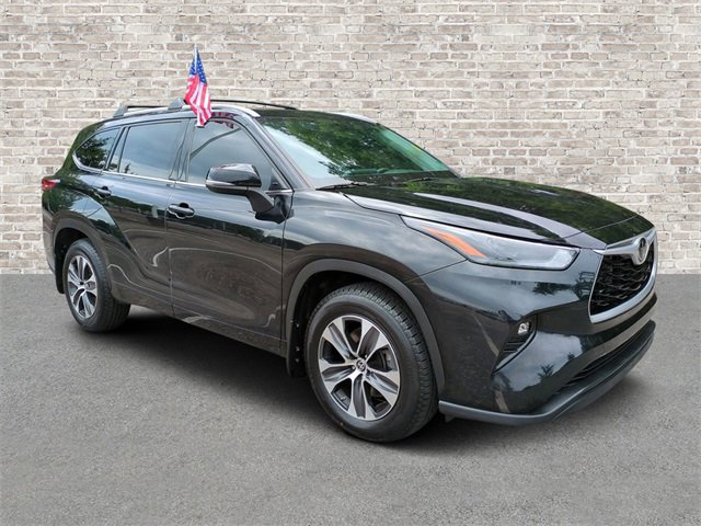 Used 2022 Toyota Highlander XLE
