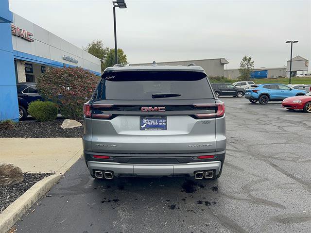 Used 2026 GMC Acadia Elevation w/ Elevation Premium Package FWD image 6