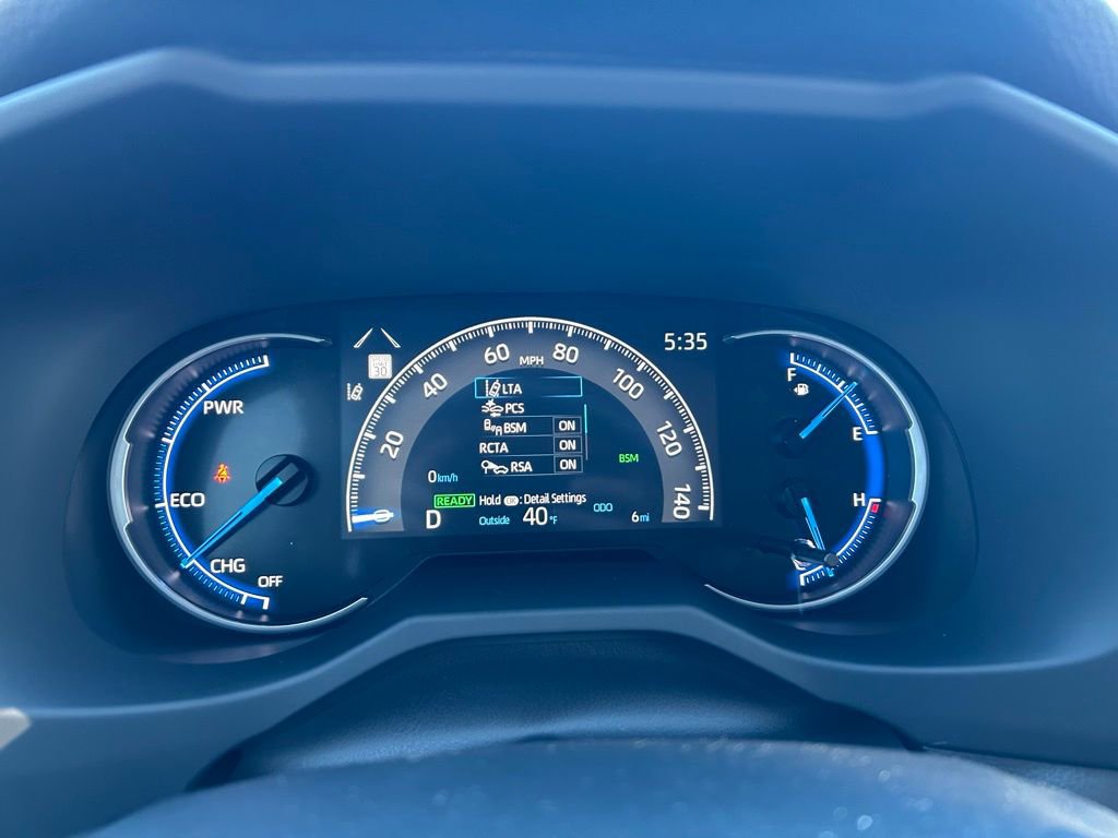 Used 2025 Toyota RAV4 XLE image 28