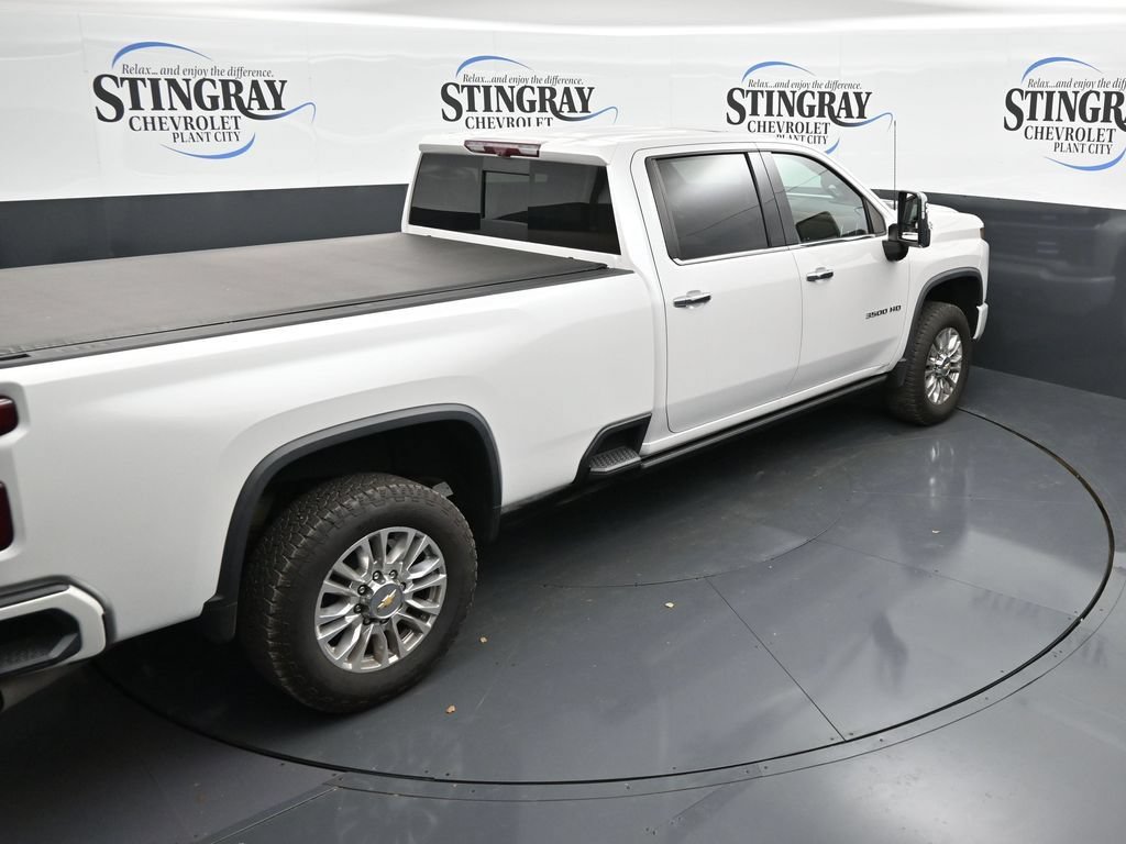 Used 2023 Chevrolet Silverado 3500 High Country AWD/4WD image 24