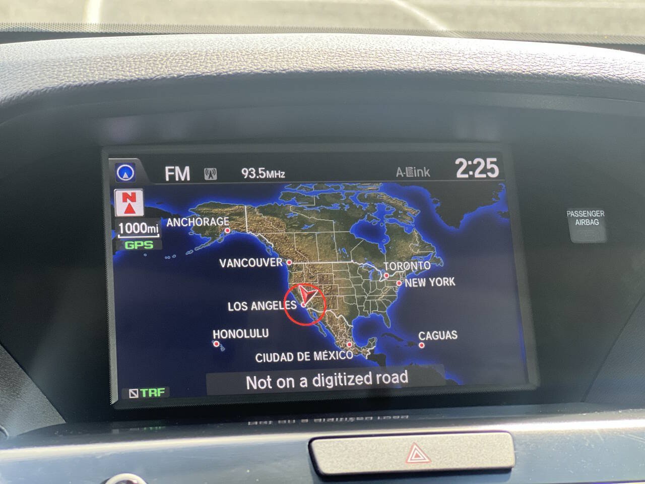 Used 2017 Acura MDX w/ Technology Package AWD/4WD image 3