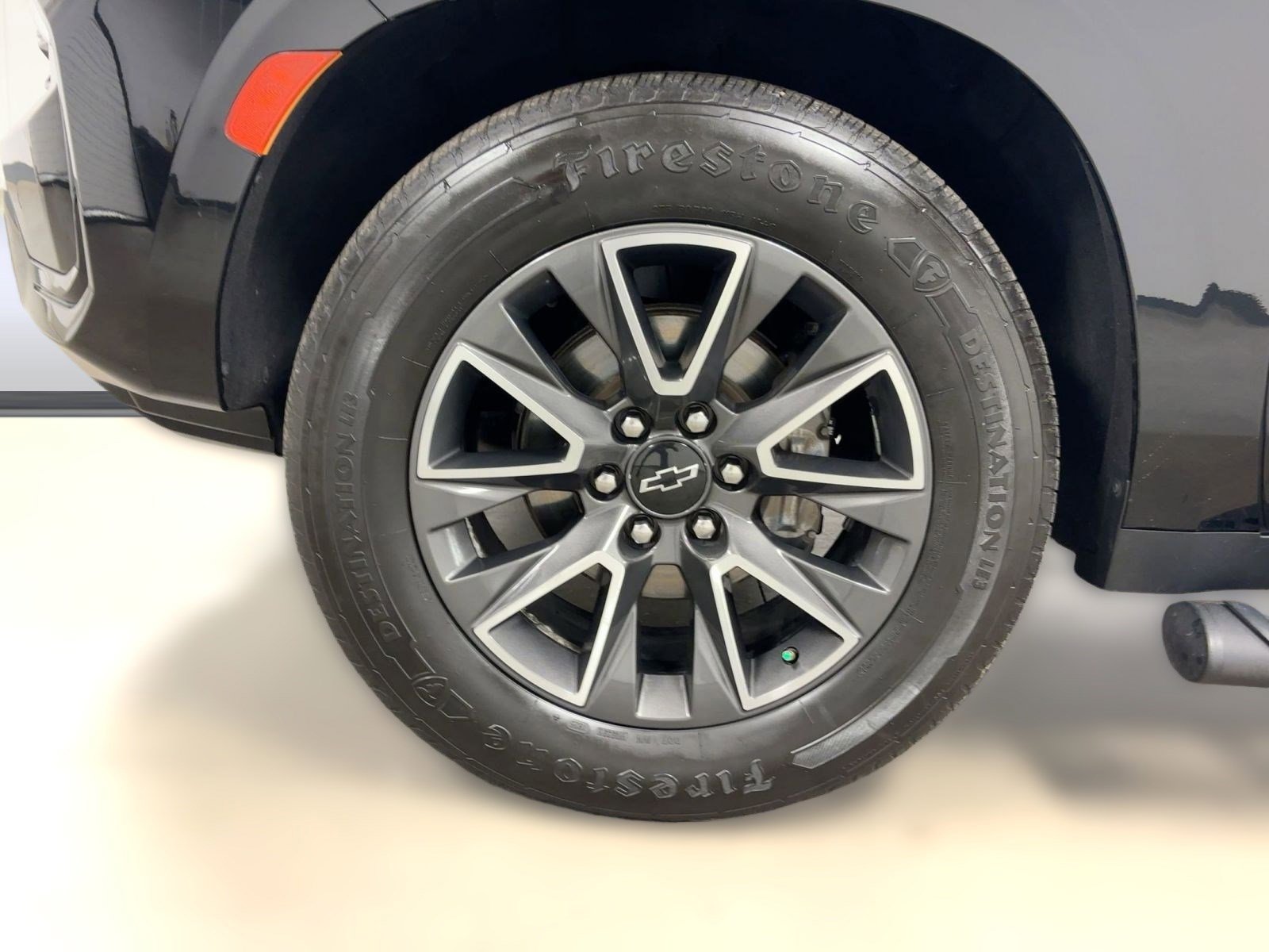 Used 2021 Chevrolet Tahoe Z71 w/ Z71 Off-Road Package image 10