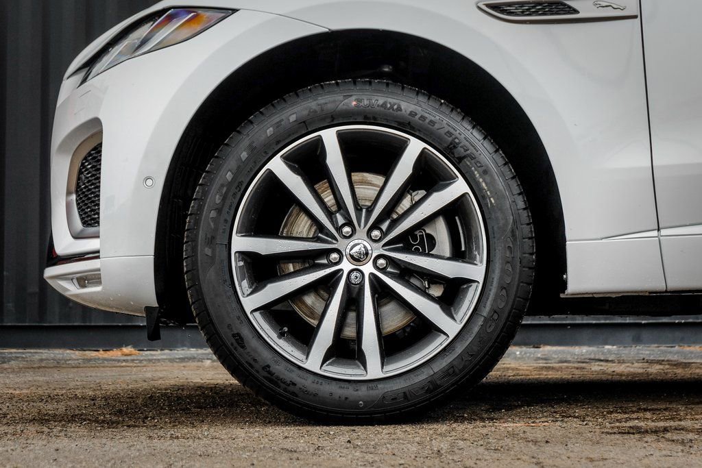 New 2026 Jaguar F-PACE R-Dynamic S image 4