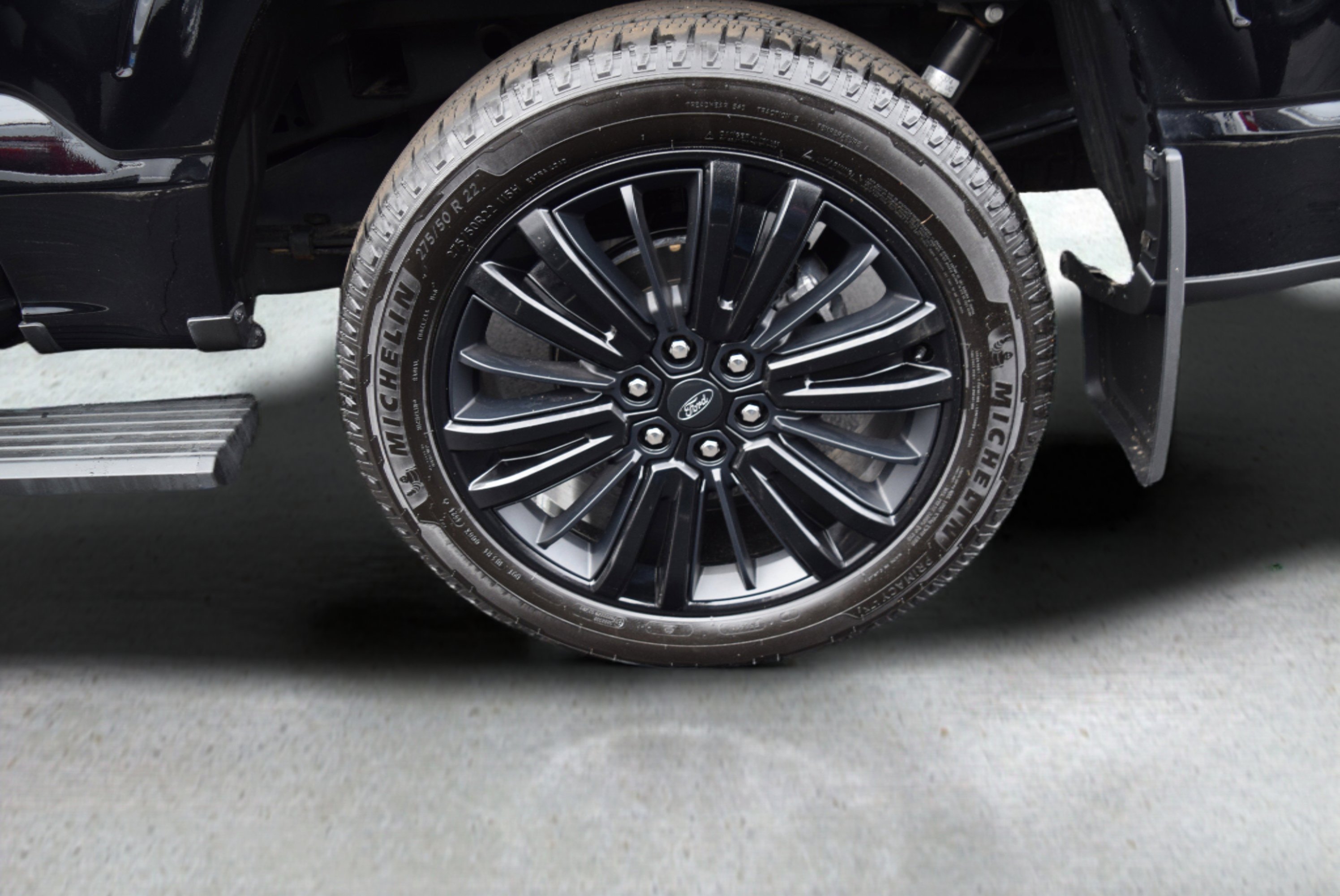 Used 2025 Ford F150 Platinum w/ Equipment Group 702A High image 7