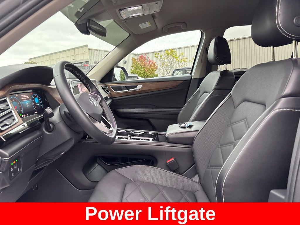 Used 2024 Volkswagen Atlas SE AWD/4WD image 11