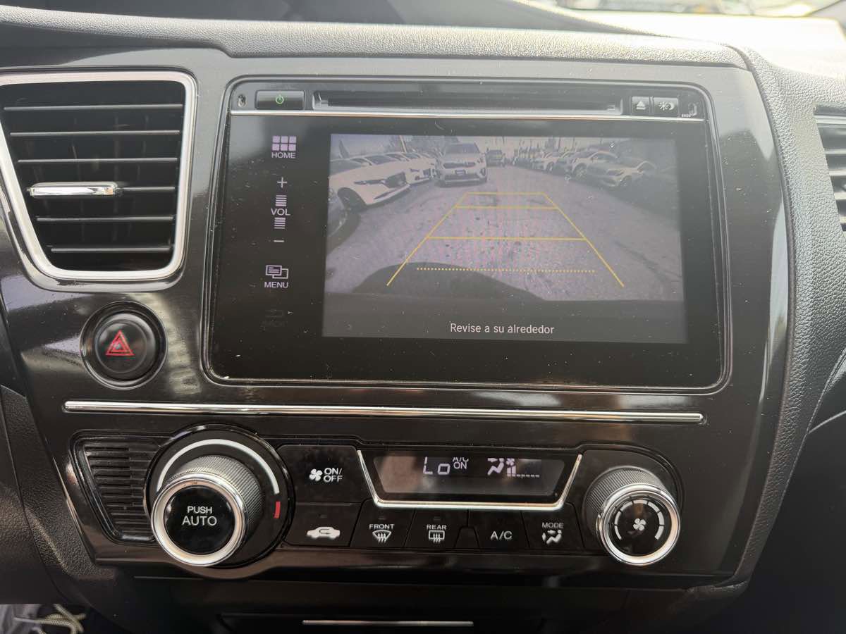 Used 2015 Honda Civic SE image 13