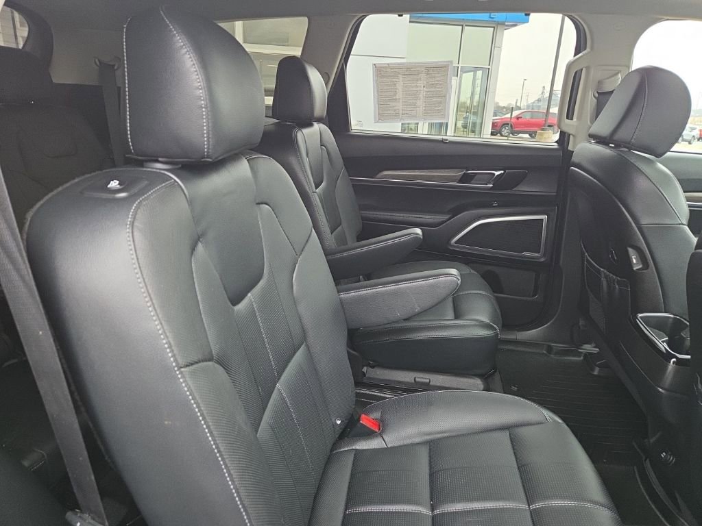 Used 2022 Kia Telluride EX w/ EX Premium Package image 18