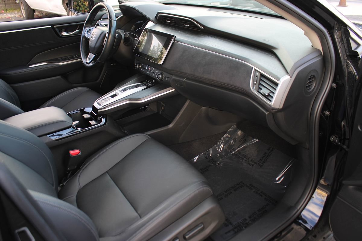 Used 2021 Honda Clarity Touring image 18