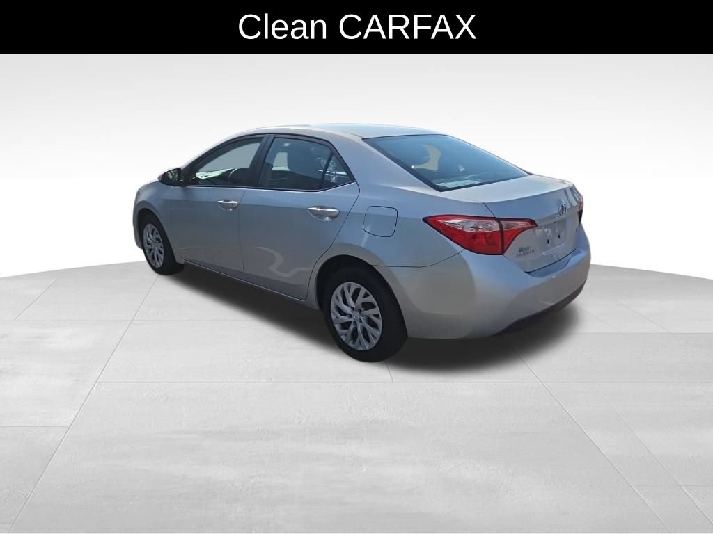 Used 2018 Toyota Corolla LE FWD image 5