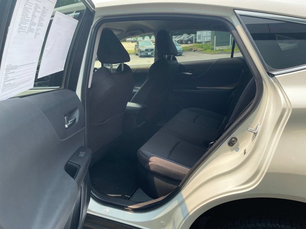 Used 2021 Toyota Venza LE w/ Carpet Mat Package (TMS) AWD/4WD image 8