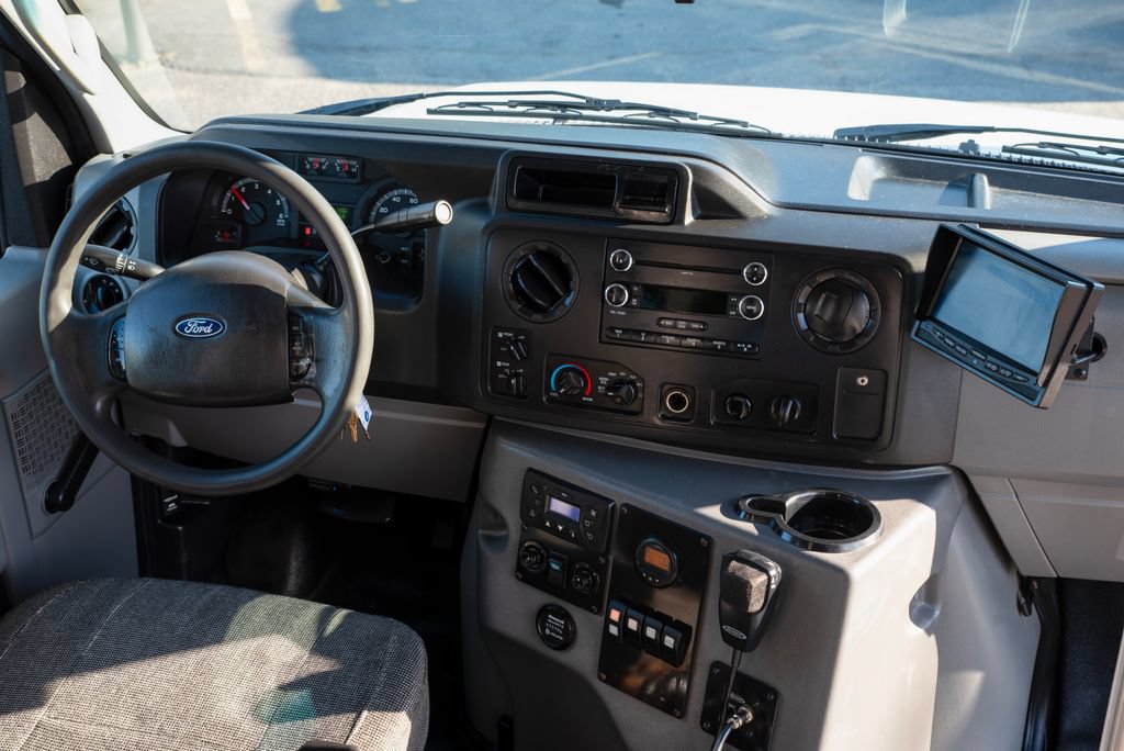 Used 2017 Ford E-450 and Econoline 450 Super Duty w/ Shuttle Bus Prep Package RWD image 18